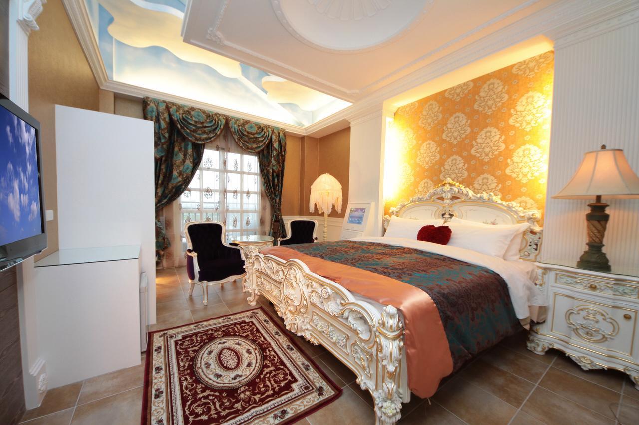 Luxembourg Hills Homestay جياوكسي المظهر الخارجي الصورة